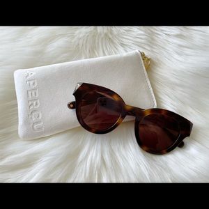 SOLD Aperçu LE ROND Women’s Tortoise Sunglasses